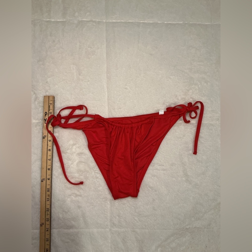 Red Bikini Set - Picture 6 of 8
